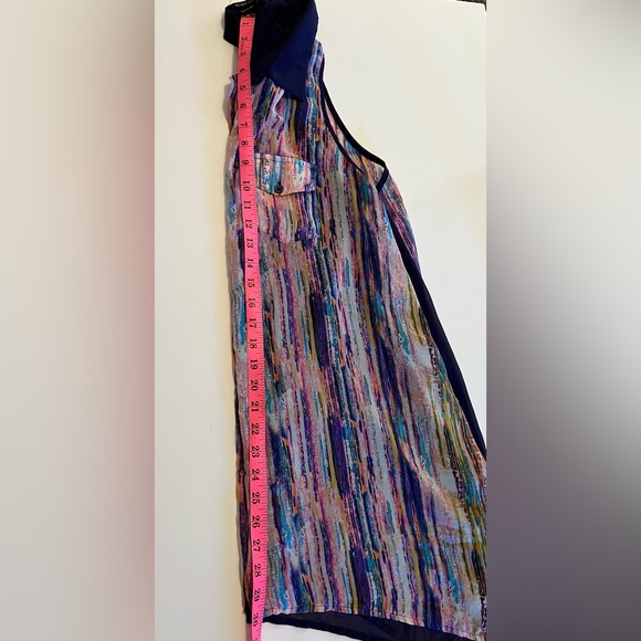 BCBG MAXAZRIA BEAUTIFUL Sheer Top purple back pink multi color front size Medium - Picture 3 of 8